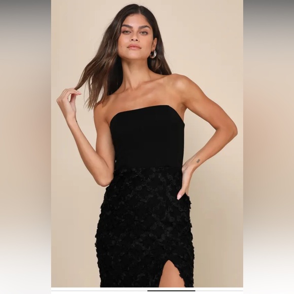 NWT- Ravishing Appeal Black 3D Floral Applique Strapless Dress - Picture 4 of 16